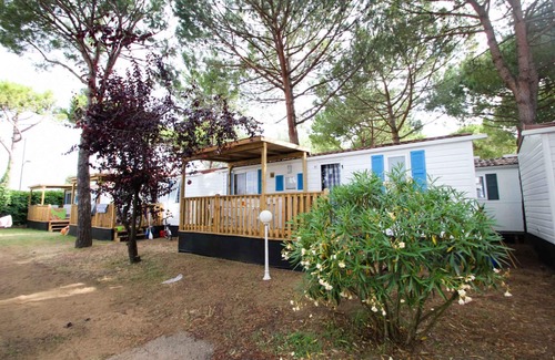 Gralaoni-Pralesi-Cisano Casa | Casa vacacional con piscinas para niños y adultos