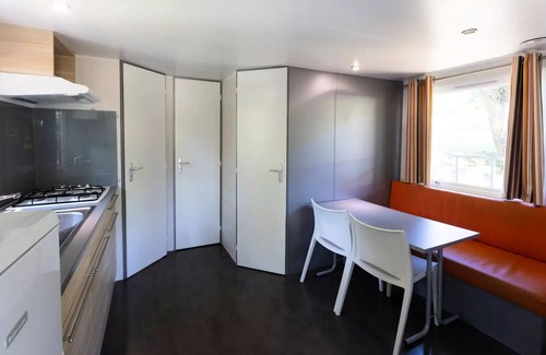 Servies Casa | Mobilhome Ohara 1-3-4 27m2 - 2 Schlafzimmer 4 Personen