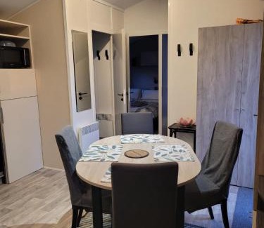 Saint-Coulomb Otro | Mobilhome tout confort pour randonneurs pédestres proche Saint-Malo, à 100 m de la plage et du GR34 - Demande préalable requise