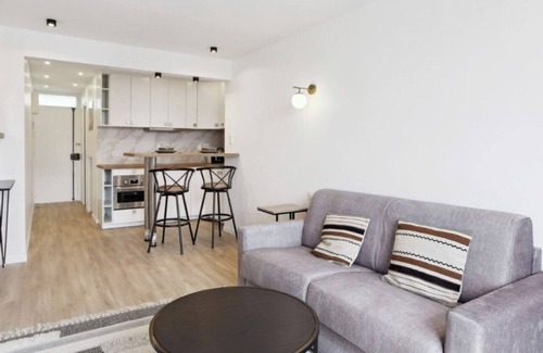 Republique–Point-du-Jour Apartamento | Mobility lease - large studio - Paris