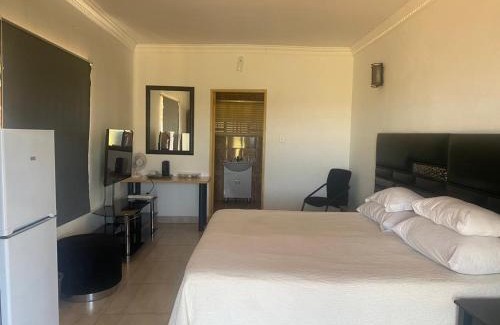 Mahikeng Casa | Mocoseng Sundown Resorts