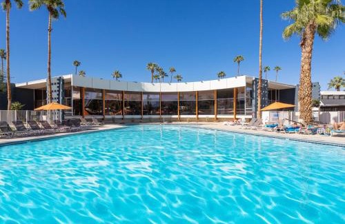 Twin Palms Apartamento | MOD at Ocotillo Lodge by ACME House Company