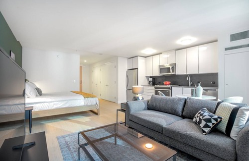 Rincon Hill Apartamento | Mod Rincon Hill Studio w/ Gym, BBQ, W/D, nr. SV. by Blueground