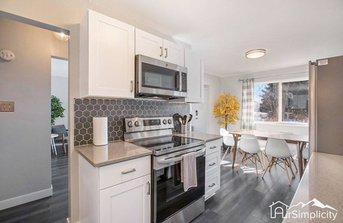 Wheat Ridge Apartamento | Mod Rustic Stay Hot Tub Fast Wifi