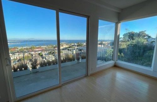 Fort MacArthur Casa | Mod2bd2ba ShowstoprViews. BBQ. Garage.