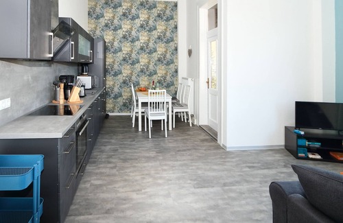 Apfelstadtaue Apartamento | Moderne Ferienwohnung in Alter Villa am Rande des Thüringer Waldes