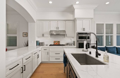 Huntington Beach Casa | Model perfect beach getaway less than 1 block to the ocean!