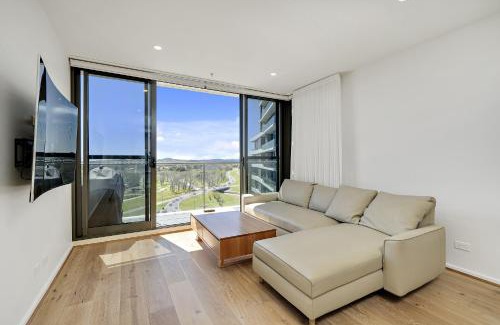 Phillip Apartamento | Modern 1-Bed Apartment With Parking, Pool and Gym