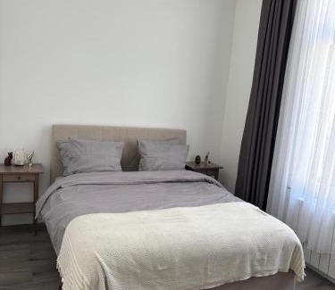 Koekelberg Apartamento | Modern 1 bedroom and sofa bed stay