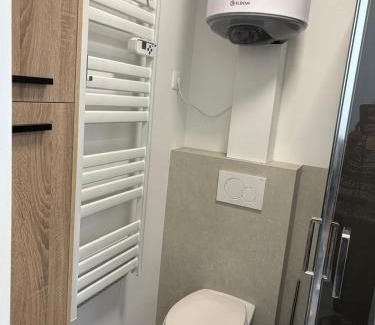 Koekelberg Apartamento | Modern 1 bedroom and sofa bed stay
