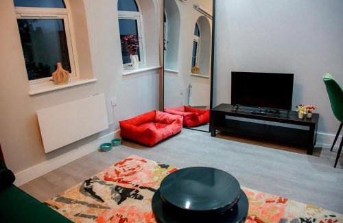 Slough Apartamento | Modern 1-Bedroom Apartment in Slough with Parking