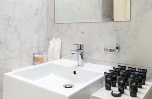 Dubai Production City Apartamento | Modern 1-bedroom apartment in family-friendly residence with Swimming Pool, Gym & Free Parking.