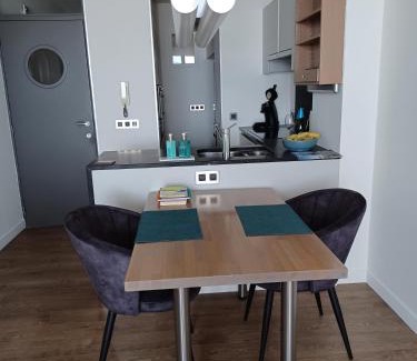 Raversijde Apartamento | Modern 1-bedroom apartment with sea view in Ostend T92