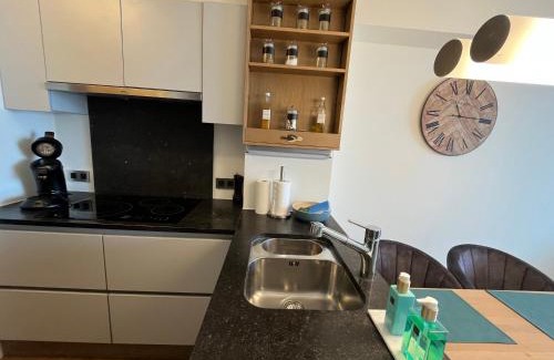 Raversijde Apartamento | Modern 1-bedroom apartment with sea view in Ostend T92