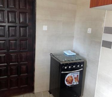 Accra Apartamento | Modern 1-Bedroom Apartment with AC & Fast WiFi