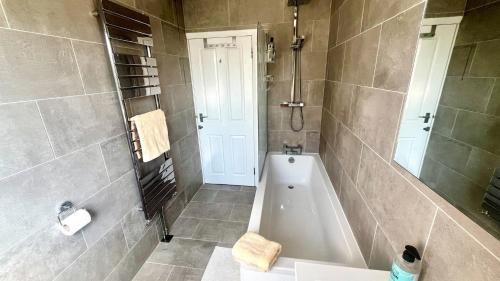 Bray on Thames Apartamento | Modern 1 Bedroom Apt in Maidenhead nr River Thames