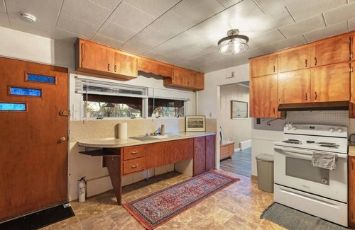 Great Falls Apartamento | Modern 1-Bedroom Haven with Dedicated Home Office