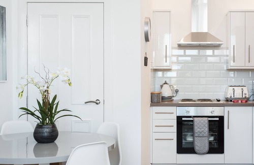 Gorgie Apartamento | Apartamento moderno de 1 habitación en el último piso de Edimburgo