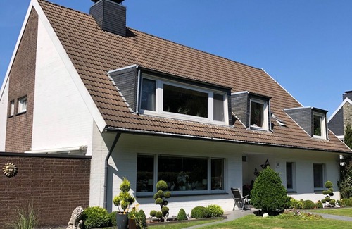 Lennep Apartamento | Modern 1-room apartment with large kitchen, WLAN, nature reserve forest