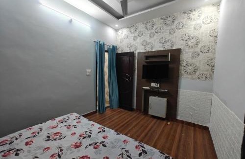 Kharar Apartamento | Modern 1BHK Stay in Kharar