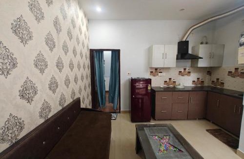 Kharar Apartamento | Modern 1BHK Stay in Kharar