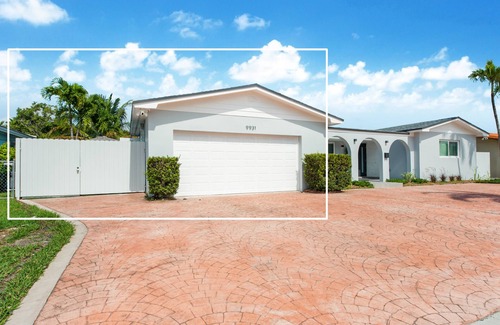 Ludlam Apartamento | Modern 1BR 15min to MIA Kitchen & Private Entrance