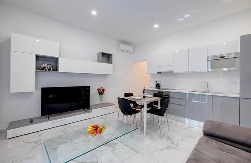 Gzira Apartamento | Modern 1BR Apartment Central Location