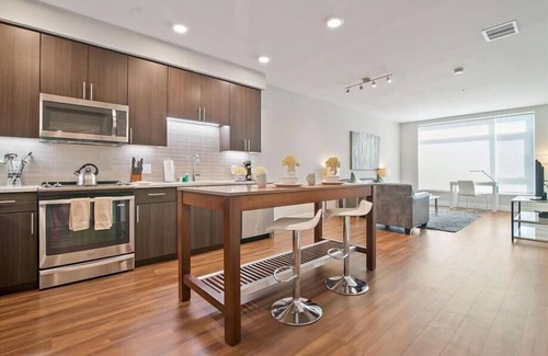 Shoreline West Apartamento | Modern 1BR | Kitchen + Laundry | Near Castro St