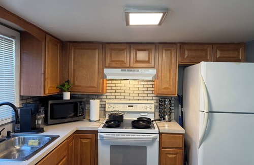District Heights Cama Y Desayuno | 14 miles to Nat’l Mall - District Heights Retreat