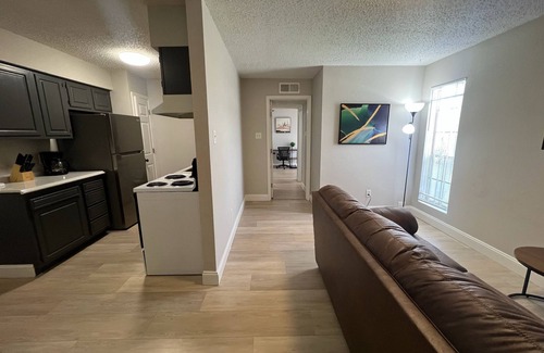 Oaks Historic District Apartamento | Modern 1BR Peaceful Stay
