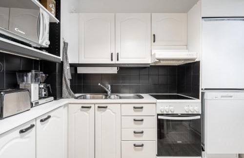 Jyvaskyla Apartamento | Modern 1BR Retreat in the Heart of Jyväskylä