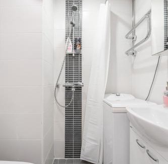 Jyvaskyla Apartamento | Modern 1BR Retreat in the Heart of Jyväskylä