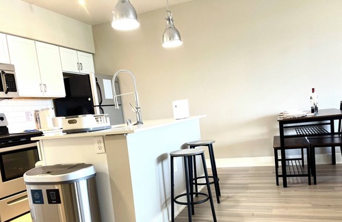 North Rose Hill Apartamento | Modern 1BR Unit Central Location Near Downtown Kirkland And Evergreen Hospital