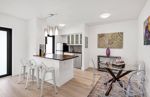 Croissant Park Condominio | Modern 2/1 rent near Las Olas Fort Lauderdale