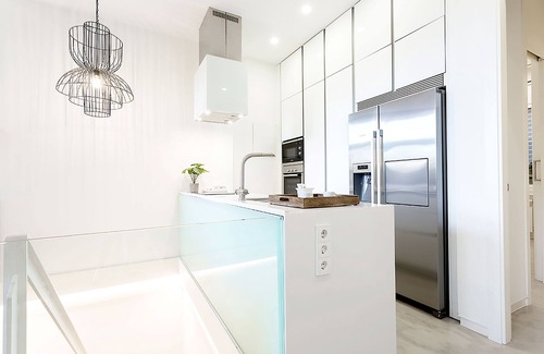 Jeronimos Apartamento | Modern 2 BD duplex in front of Atocha station. Atocha II