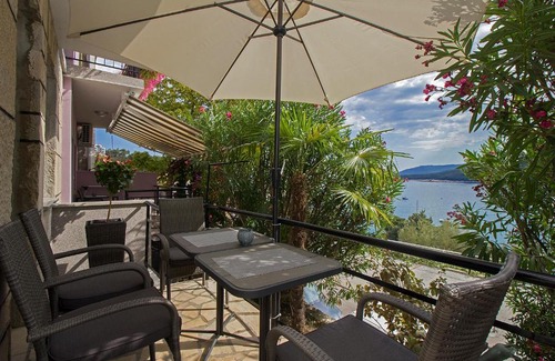 Rabac Apartamento | Modern 2 BDR & 2 Bathroom app with sea view, 077