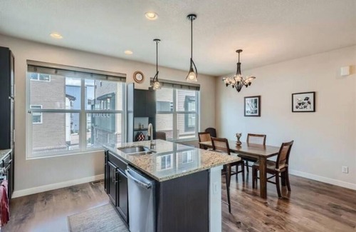 Broomfield Casa | Modern 2 BDR Townhome in Broomfield