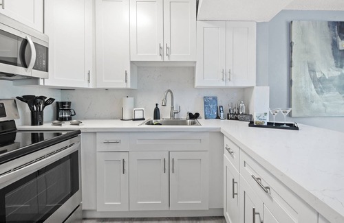 Lauderdale Lakes Condominio | Last Chance for Summer Savings in Florida