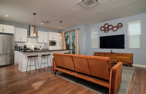 Land Park Casa | Modern 2 bed/ 2.5 bath home with functional with a dedicated work space.