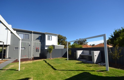 Kelmscott Apartamento | MODERN 2 BED APARTMENTS WITH WHEELCHAIR ACCESS