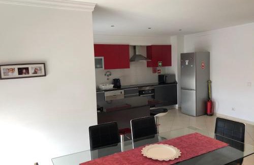 Lagoa e Carvoeiro Apartamento | Modern 2 Bed Apartment 5km Carvoeiro
