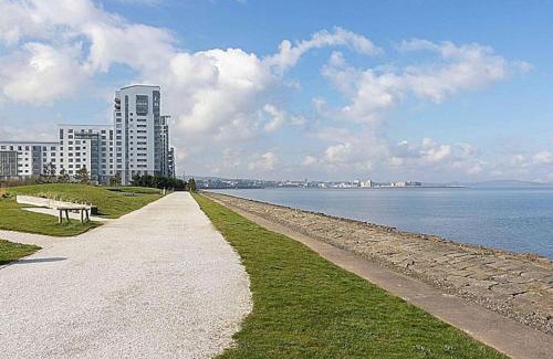 Newhaven Apartamento | Modern 2 bed apartment with stunning seaside view