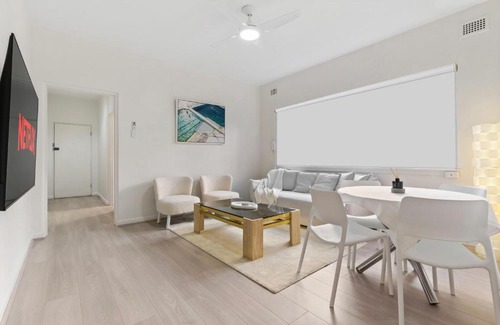 Bondi Apartamento | Modern 2-Bed Apartment with Parking near Bondi Beach