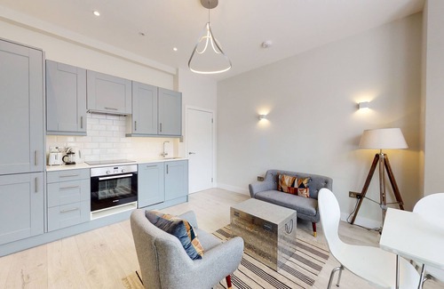 Golborne Apartamento | Modern 2 Bed Flat - 4mins to Westbourne Park Tube