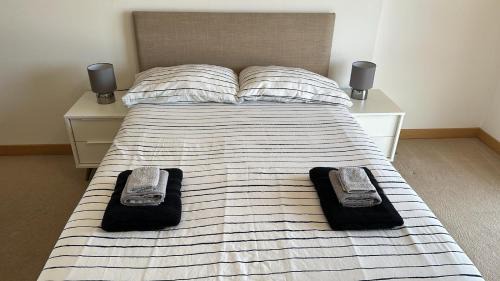 Southend-on-Sea Apartamento | Modern 2 bed flat with balcony