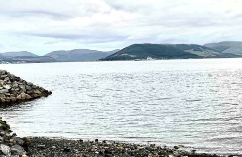 Gourock Apartamento | Modern 2 bed Flat, Private Parking & sec Entry