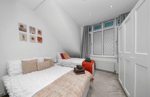 Larkhall Apartamento | Modern 2-Bed Home in Vibrant SW9, Great Location