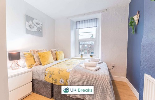Egremont Apartamento | Modern, 2 bedroom, 1st floor apartment. 24hr check-in. Fast Wi-fi.