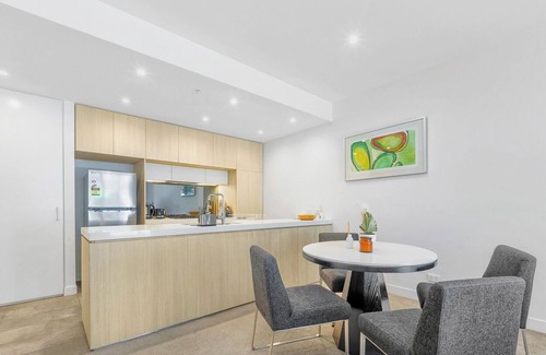 Macquarie Park Apartamento | Modern 2-Bedroom Apartment next North Ryde Metro