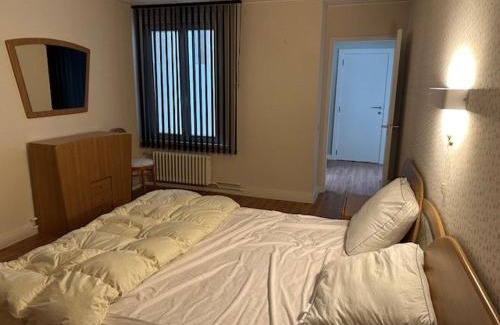 Blankenberge Apartamento | Modern 2-bedroom apartment within walking distance of the city centre and the beach T209